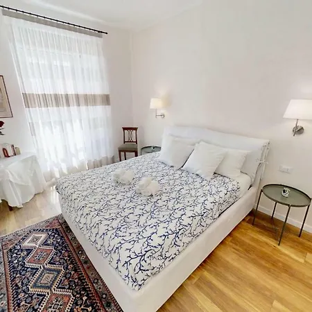 Triestevillas Brand New W/ Ac, Old Town Appartement *