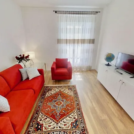 Triestevillas Brand New W/ Ac, Old Town