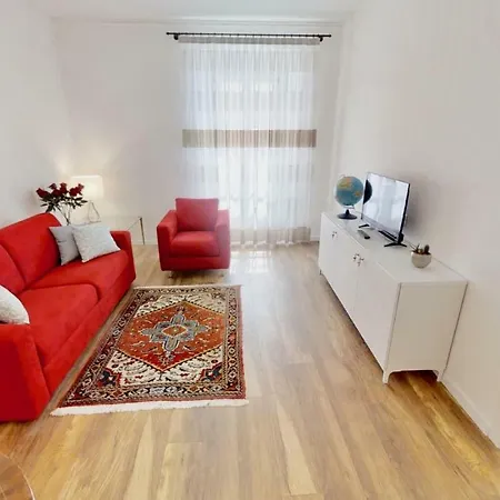 Triestevillas Brand New W/ Ac, Old Town Appartement